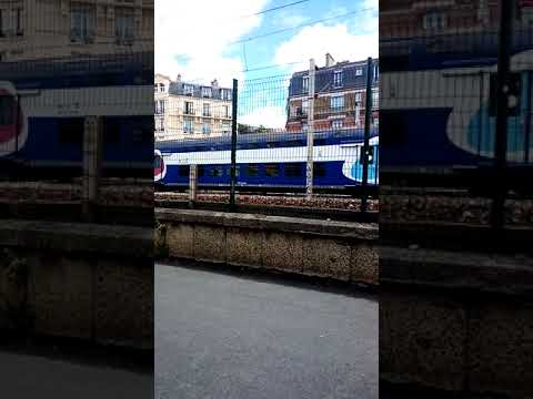, colombes (92700),Passage d’une BB27300 à côté de la gare de Colombes